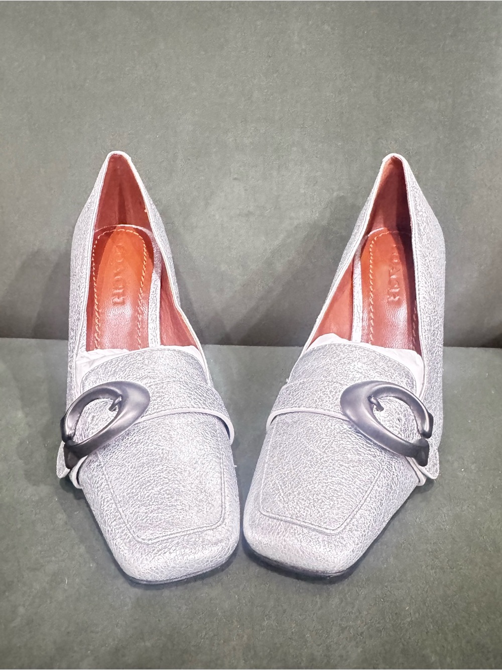 New Coach Jade Metallic Silver Leather Block Heel Pumps Size 6 - Picture 2 of 6